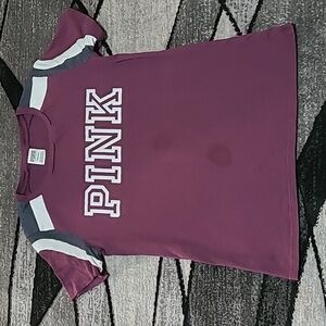 VS PINK 2018 CAMPUS MAROON LOGO TEE-SHIRT PRICE FIRM